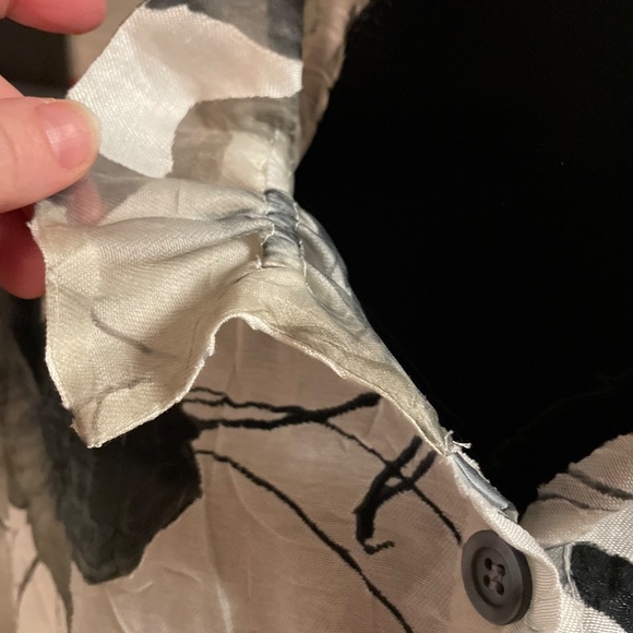 Joseph Ribkoff Blouse size 12 - Picture 8 of 9